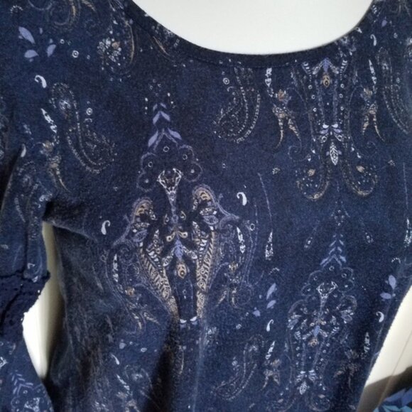 2 items - navy print top and black leggings women's size M - Picture 3 of 8